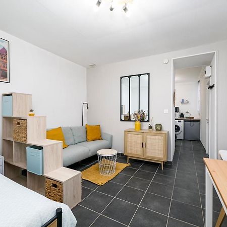 Agreable T1 Situe Au Centre Historique De Dinan Apartment Luaran gambar